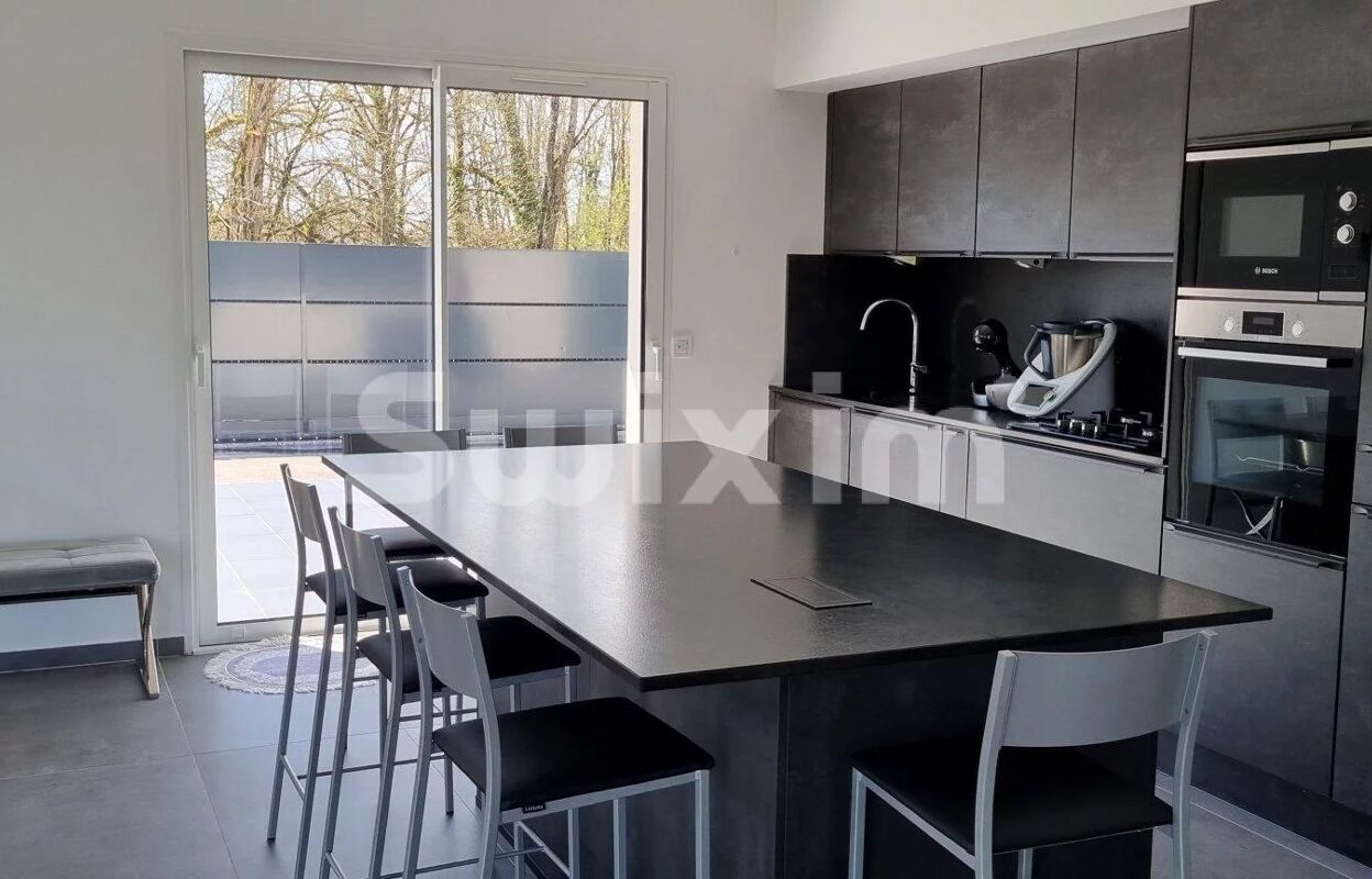 maison 5 pièces 122 m2 à vendre à Lons-le-Saunier (39000)