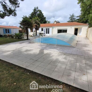 Maison 5 pièces 305450 €