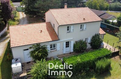 vente maison 242 650 € à proximité de Vindelle (16430)