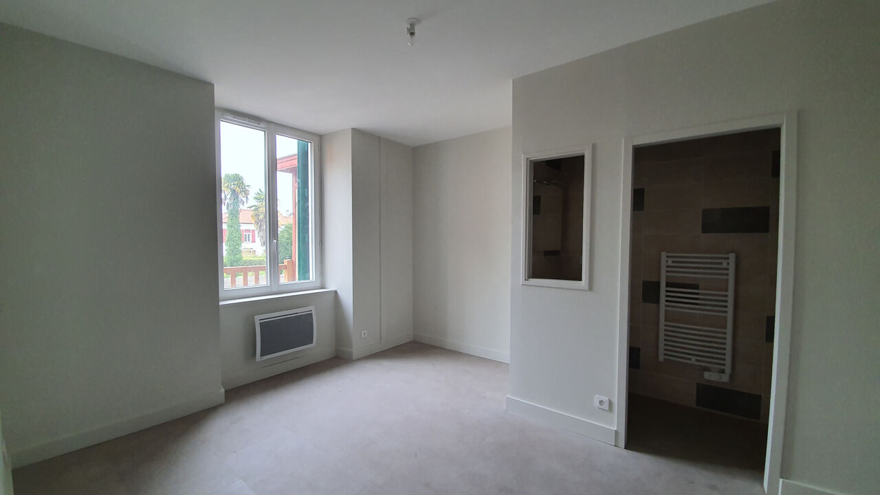 appartement 2 pièces 42 m2 à louer à Saint-Palais (64120)