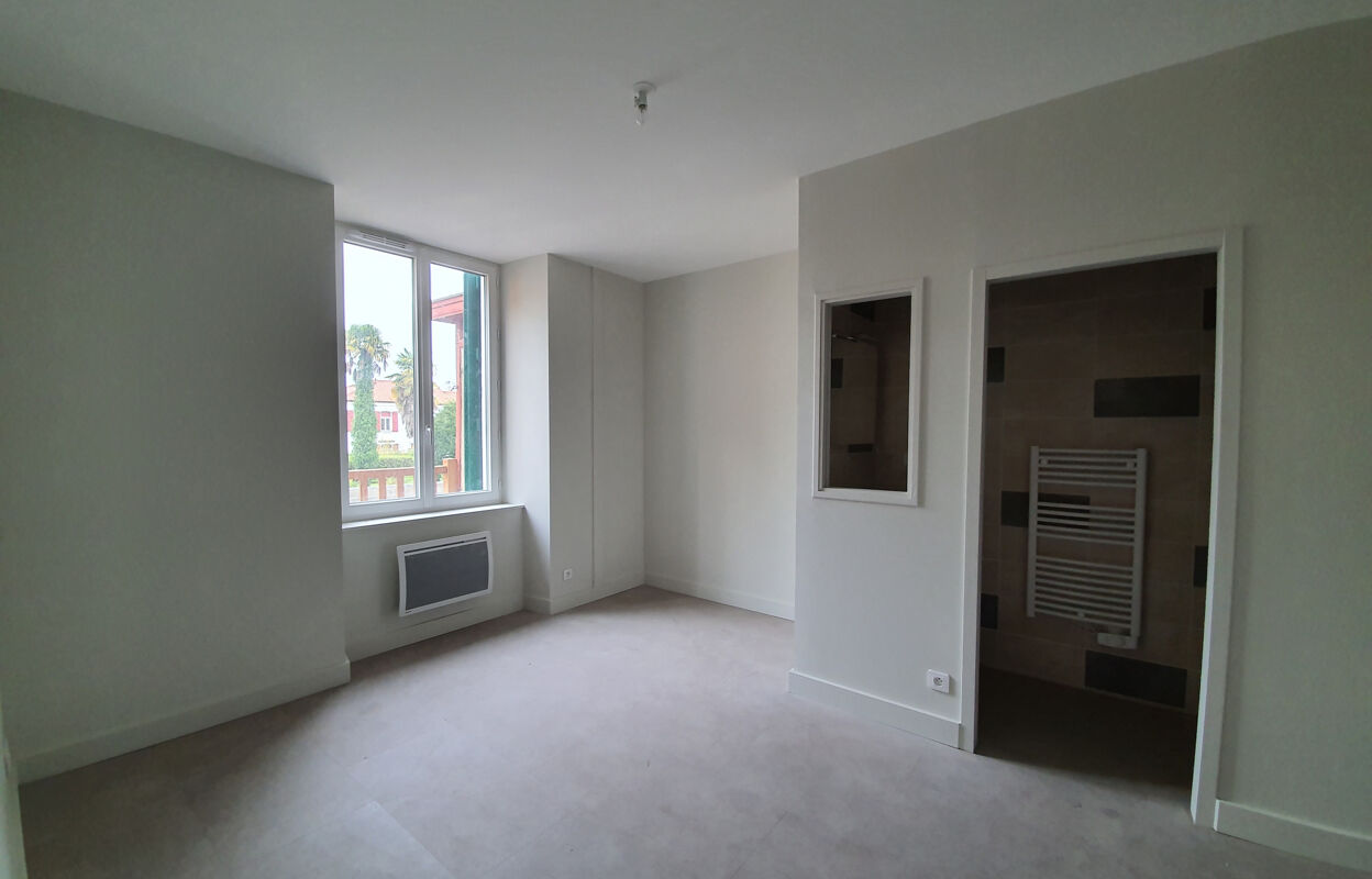 appartement 2 pièces 42 m2 à louer à Saint-Palais (64120)