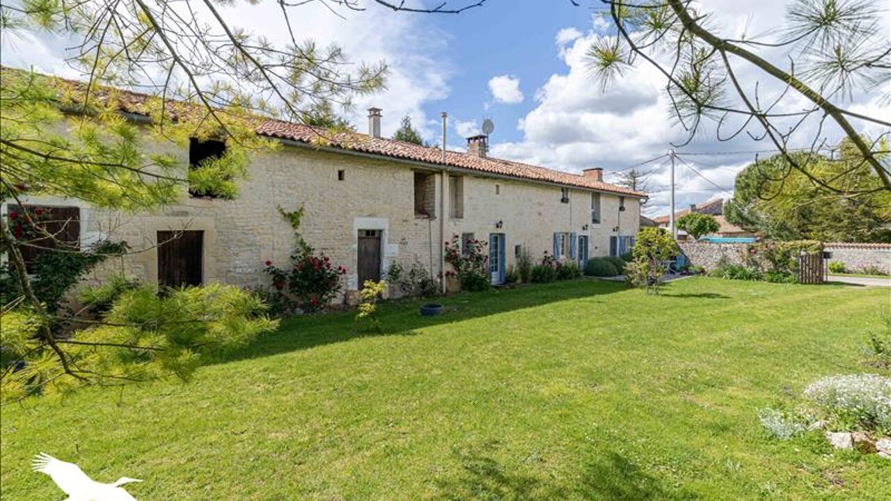 maison 4 pièces 128 m2 à vendre à La Magdeleine (16240)