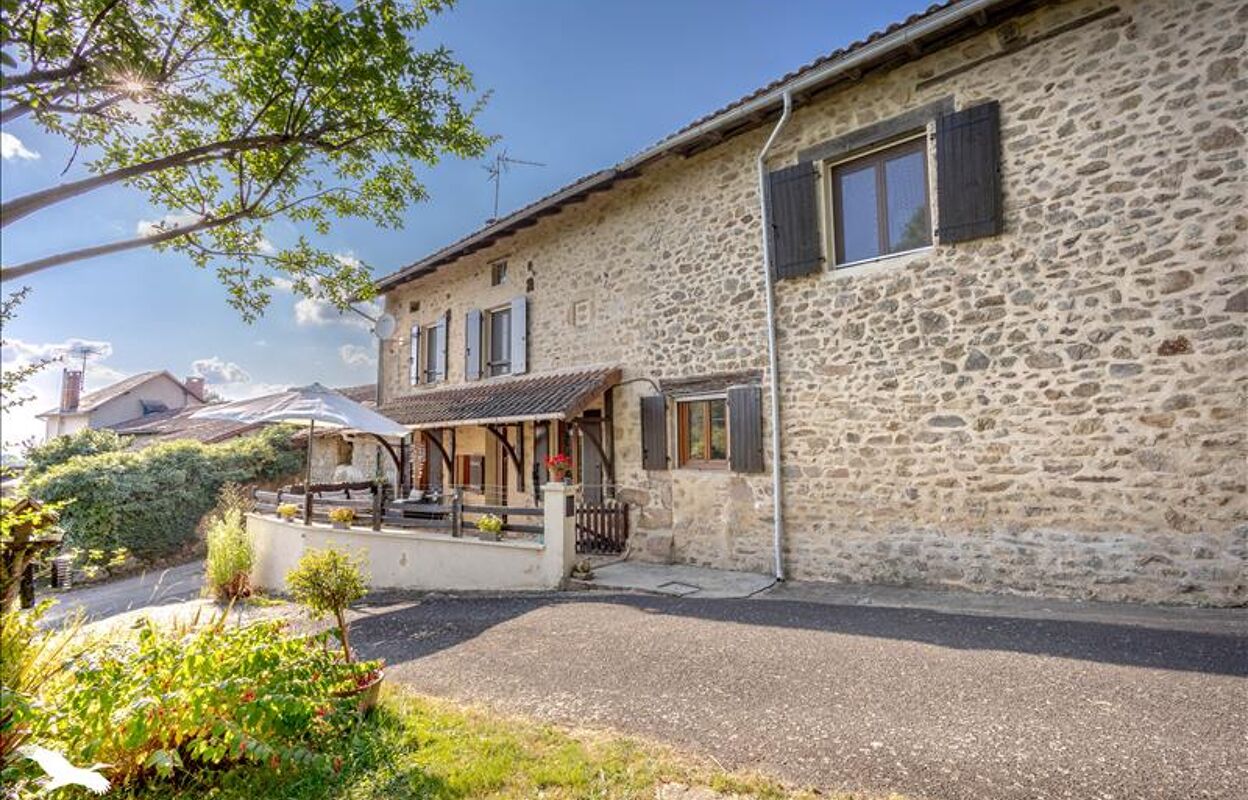 maison 7 pièces 205 m2 à vendre à Saint-Auvent (87310)