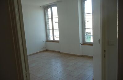 location appartement 620 € CC /mois à proximité de Saint-Clément (89100)