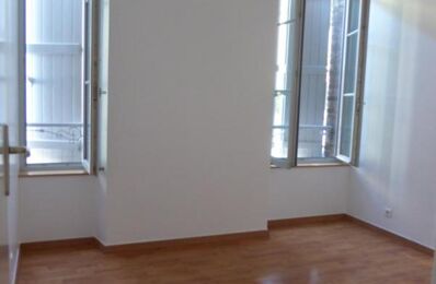 location appartement 640 € CC /mois à proximité de Villeperrot (89140)