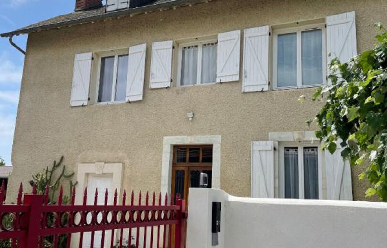 maison 4 pièces 93 m2 à louer à Buros (64160)