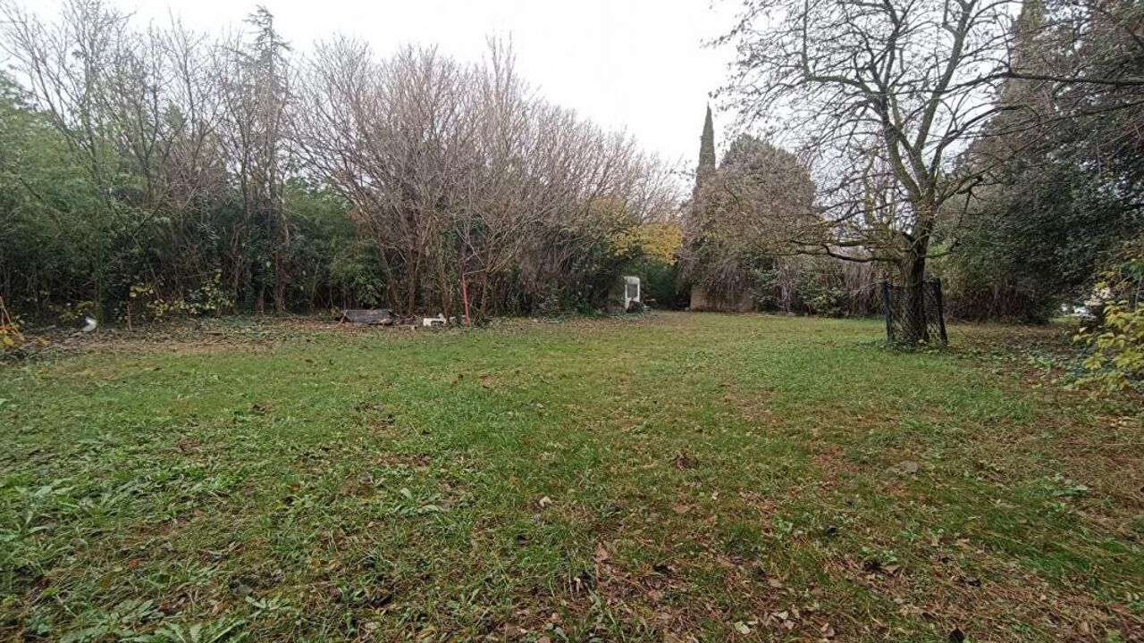 terrain  pièces 1100 m2 à vendre à Saint-Paul-Trois-Châteaux (26130)