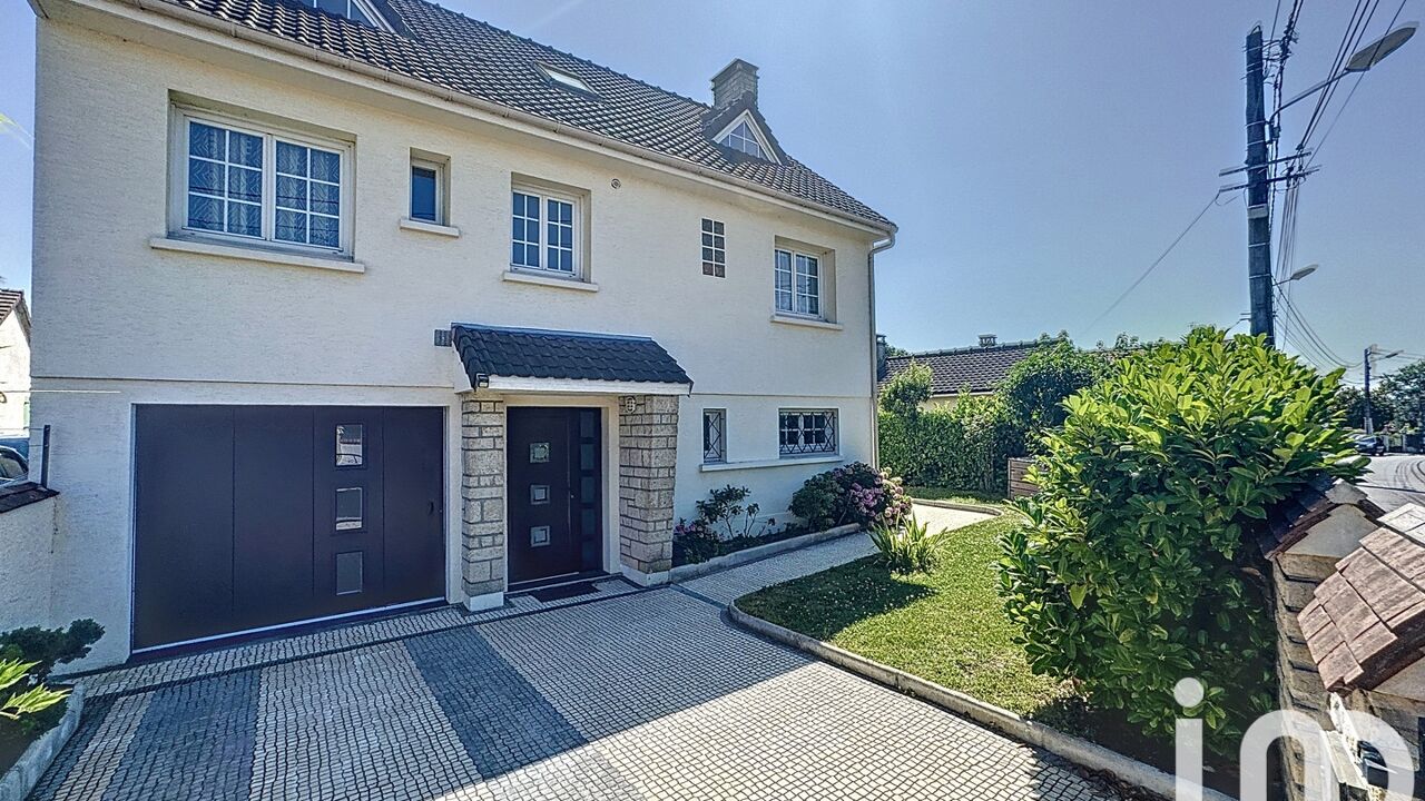 maison 9 pièces 155 m2 à vendre à La Ville-du-Bois (91620)