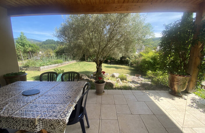 Villa récente de 163 m2 avec terrain de 1100m2 — photo 4