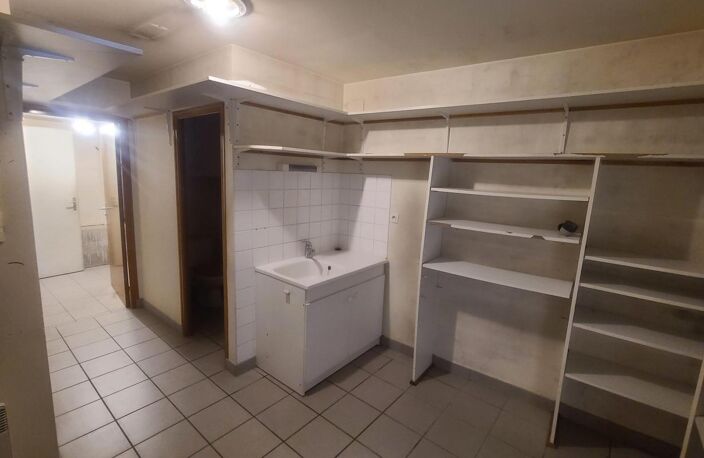 Bien Commercial À Louer — photo 4