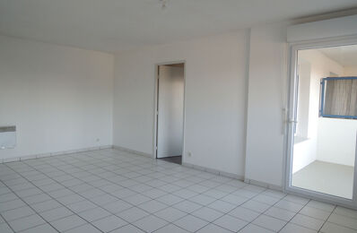 location appartement 575 € CC /mois à proximité de Iteuil (86240)