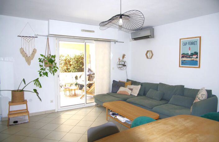 DRAGUIGNAN APPARTEMENT T4 REZ DE JARDIN DOUBLE GARAGE PROXIMITE CENTRE VILLE — photo 4