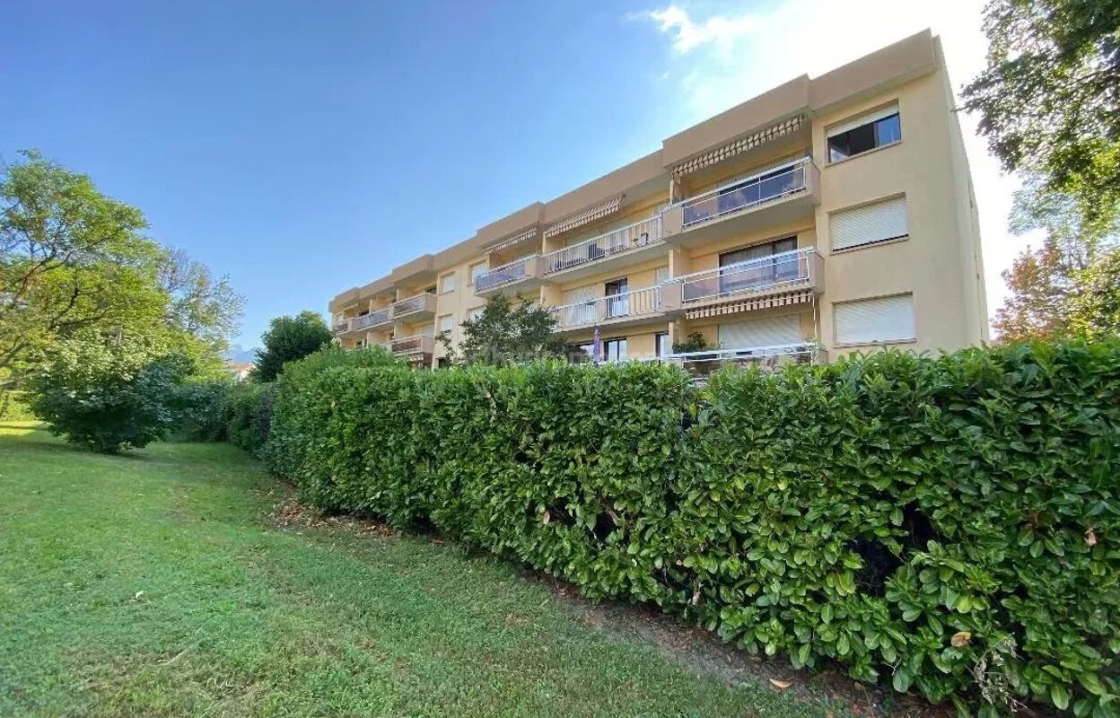 appartement 2 pièces 52 m2 à vendre à Échirolles (38130)