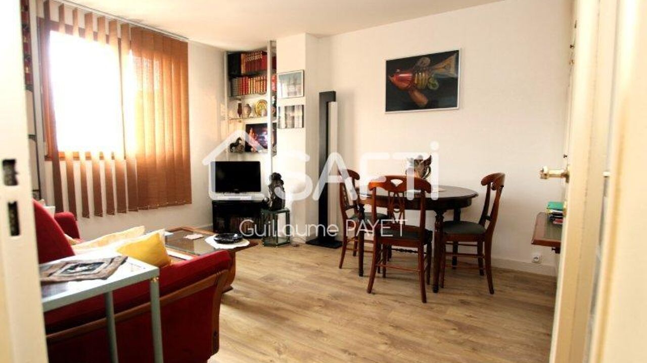 appartement 2 pièces 43 m2 à vendre à Chilly-Mazarin (91380)