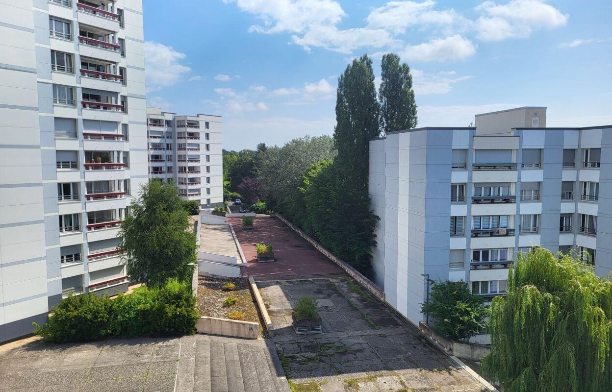 appartement 4 pièces 97 m2 à vendre à Saint-Genis-Pouilly (01630)