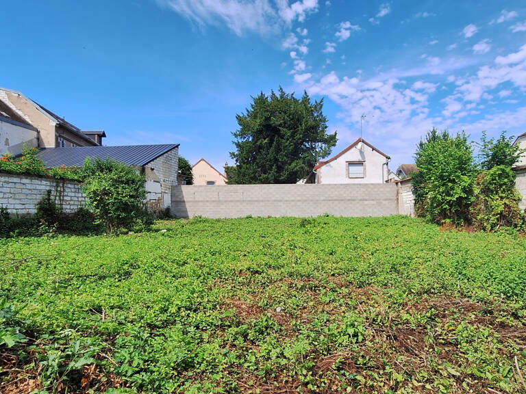 A SENS,TERRAIN IDEALEMENT PLACE DE 554M2 POUR UNE CONSTRUCTI — photo 1