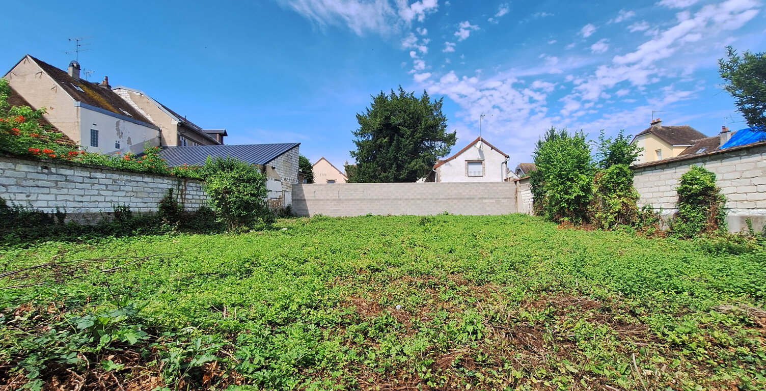 A SENS,TERRAIN IDEALEMENT PLACE DE 554M2 POUR UNE CONSTRUCTI — photo 1