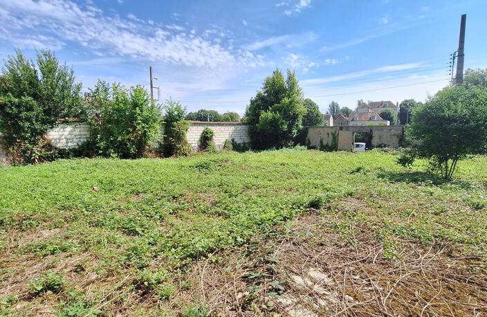 A SENS,TERRAIN IDEALEMENT PLACE DE 554M2 POUR UNE CONSTRUCTI — photo 2