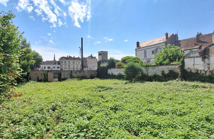 A SENS,TERRAIN IDEALEMENT PLACE DE 554M2 POUR UNE CONSTRUCTI — photo 4