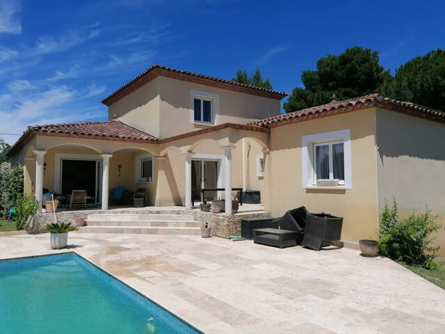 Villa 6 pièces avec piscine à Puilacher — photo du bien