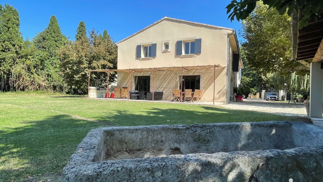 maison 11 pièces 340 m2 à vendre à Graveson (13690)