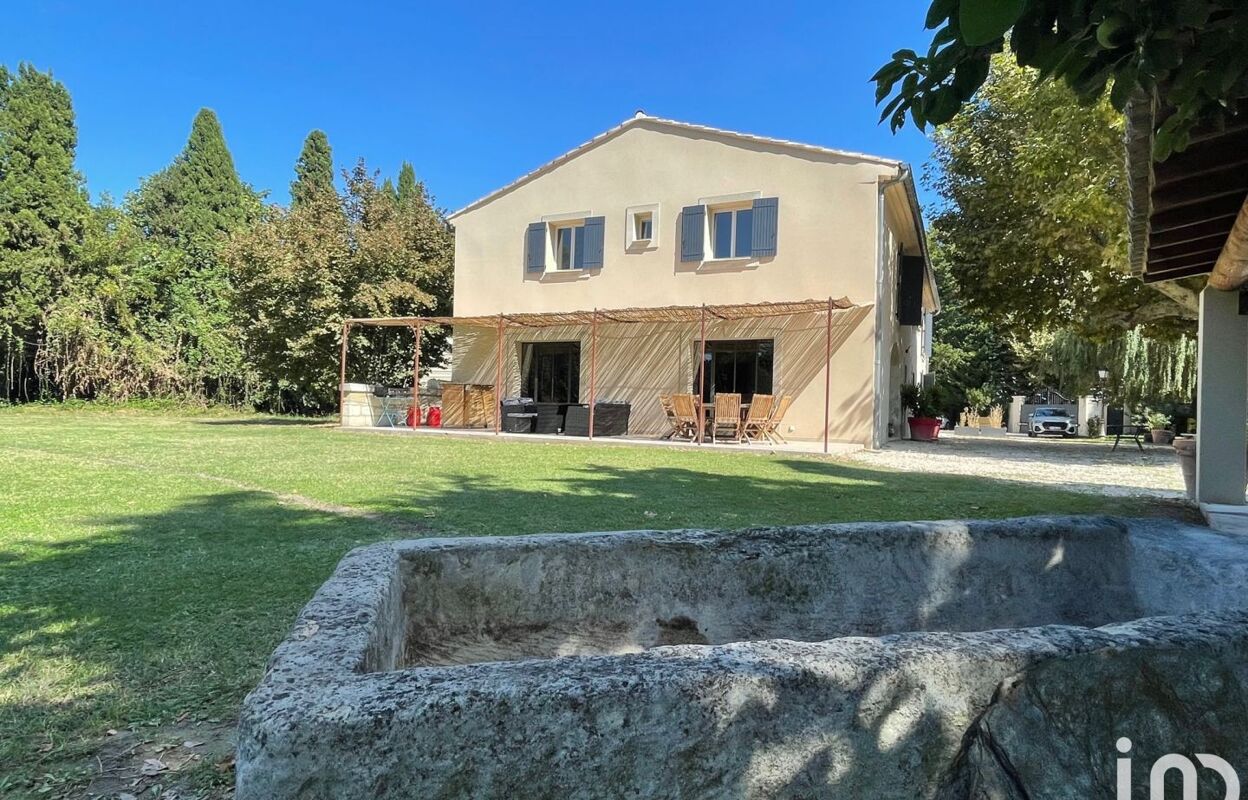 maison 11 pièces 340 m2 à vendre à Graveson (13690)