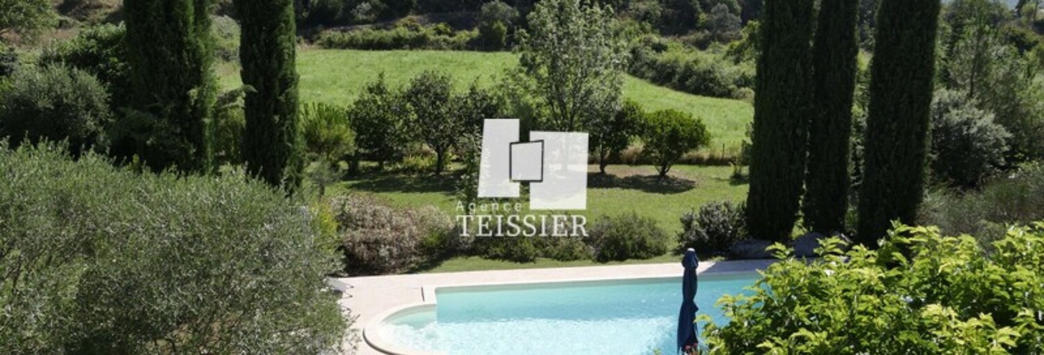 Maison 8 Pièces 223 m² à vendre à Courry (30500)