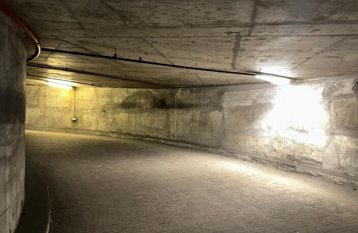 Parking à PARIS 18ème — photo 4