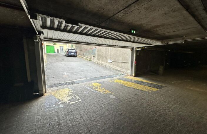 Parking à PARIS 18ème — photo 5
