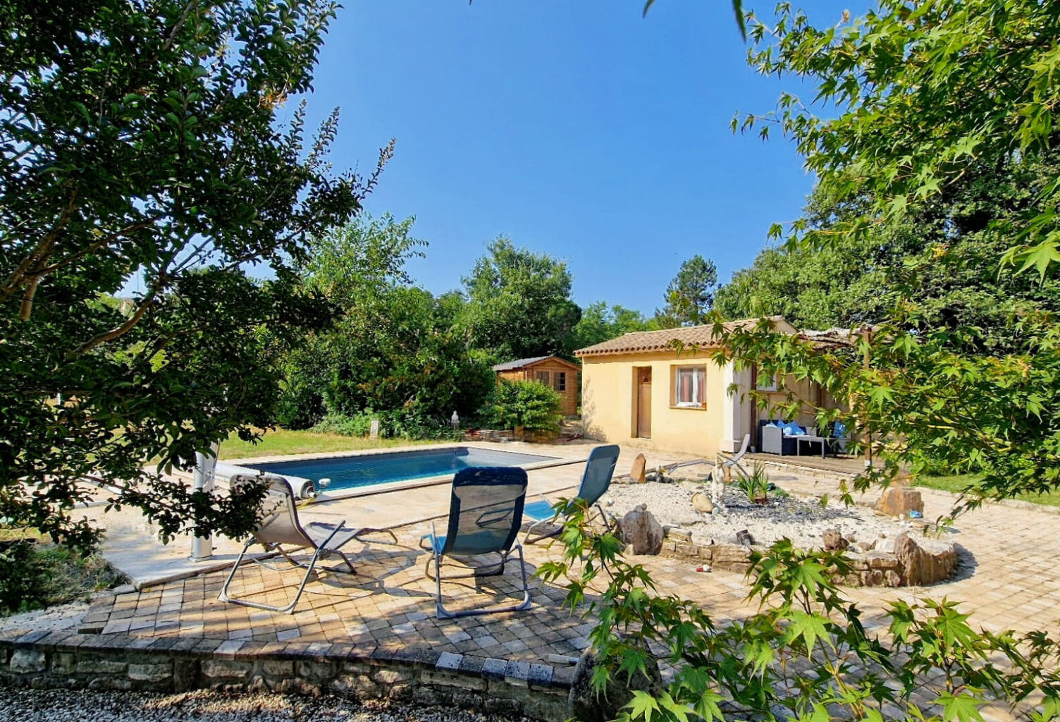 A VENDRE - 15 km d'Uzès, Villa plain-pied de 120 m² sur 2400 ... — photo 1