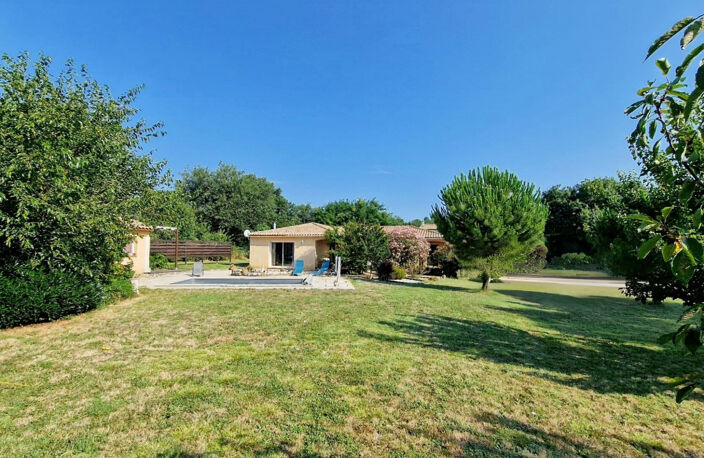 A VENDRE - 15 km d'Uzès, Villa plain-pied de 120 m² sur 2400 ... — photo 2