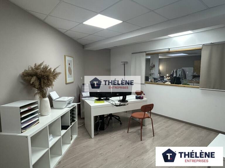 BUREAUX à LOUER — photo 1