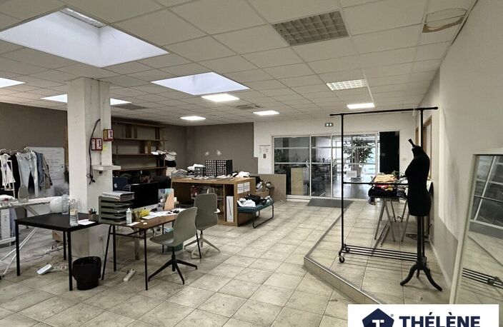 BUREAUX à LOUER — photo 3