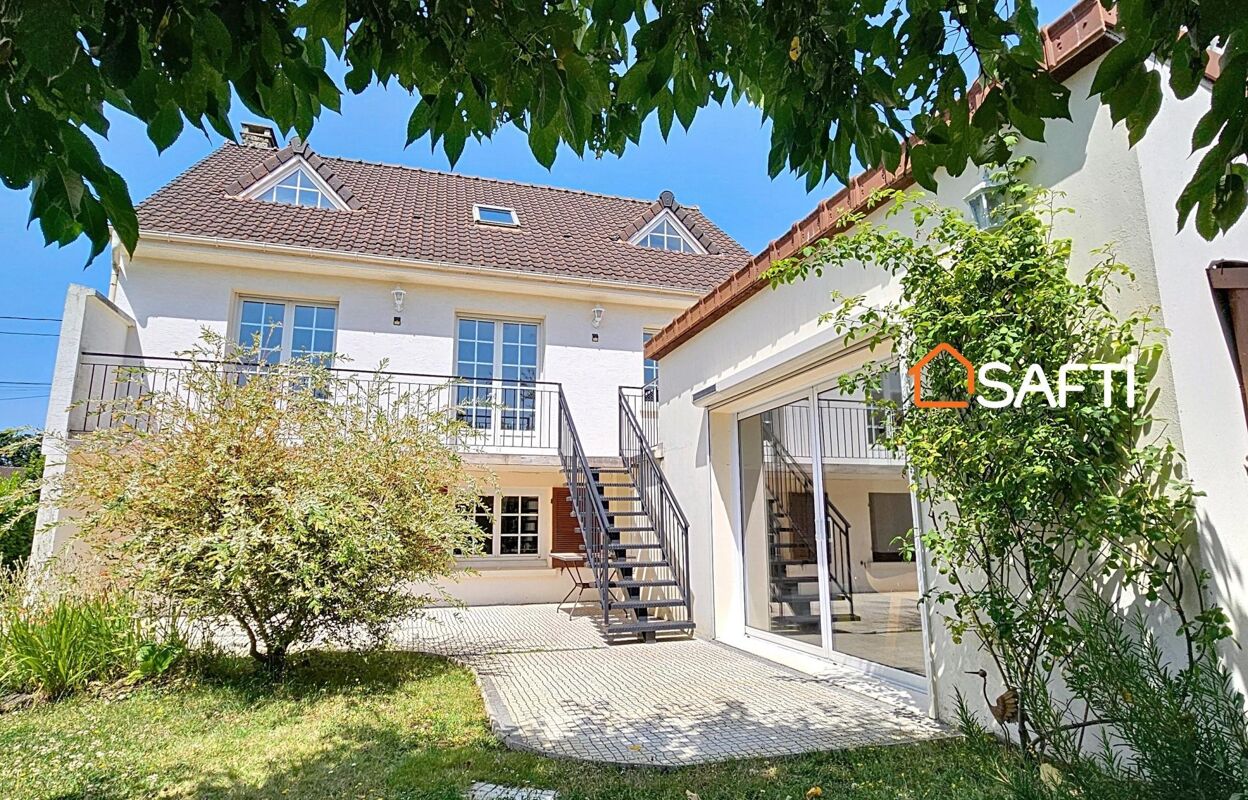 maison 9 pièces 155 m2 à vendre à La Ville-du-Bois (91620)