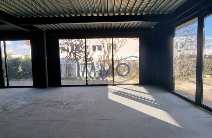 Cornebarrieu, Local commercial / professionnel, neuf — photo 2
