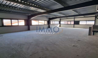 Commerce  187 m² à louer à Cornebarrieu (31700)