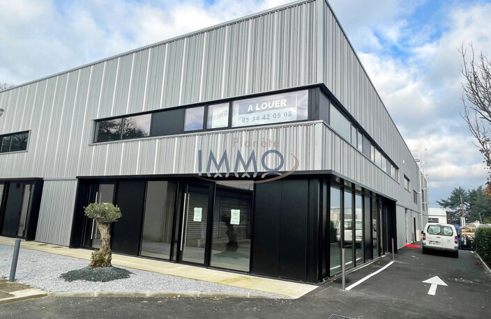 Local professionnel ou Commercial neuf — photo 2