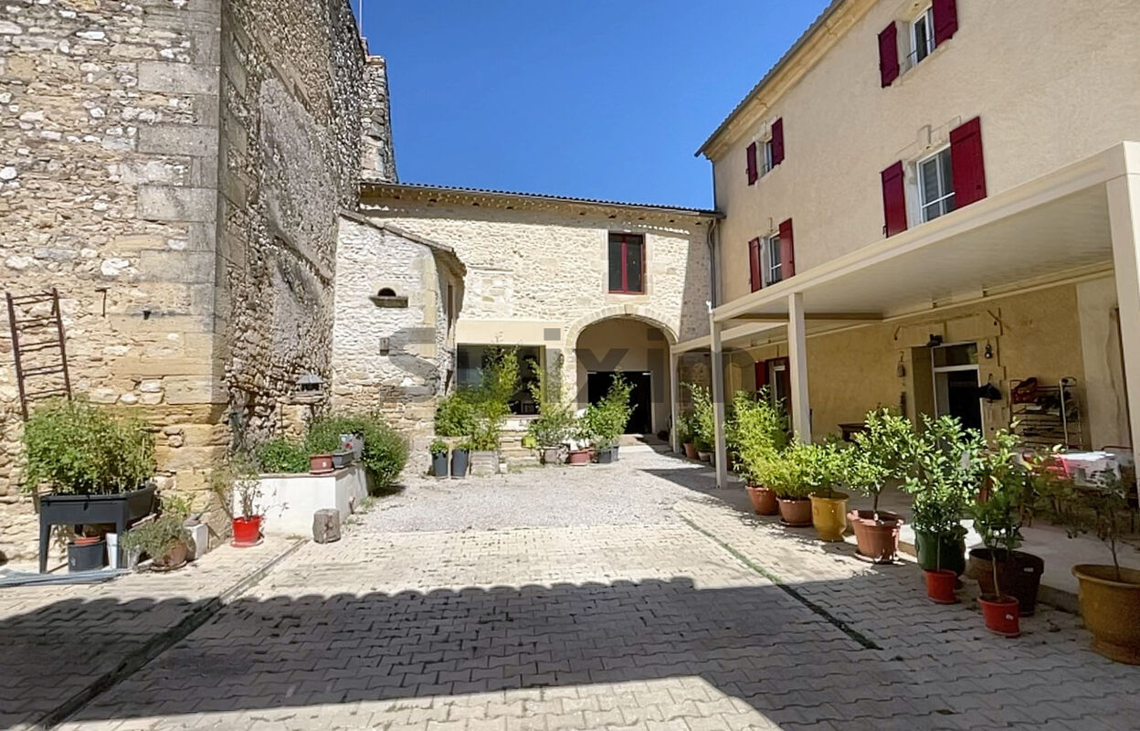 maison 8 pièces 252 m2 à vendre à Uzès (30700)