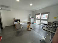 Local professionnel avec 2 bureaux et salle d'attente. Ascens... — photo 4