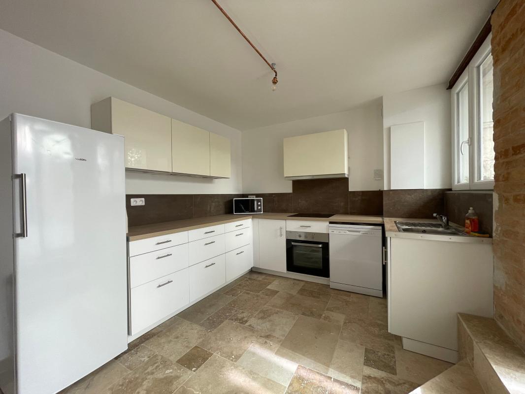 A louer - chambre entierement equipée - toulon st roch