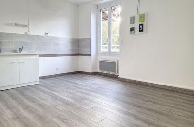 location appartement 720 € CC /mois à proximité de Malesherbes (45330)