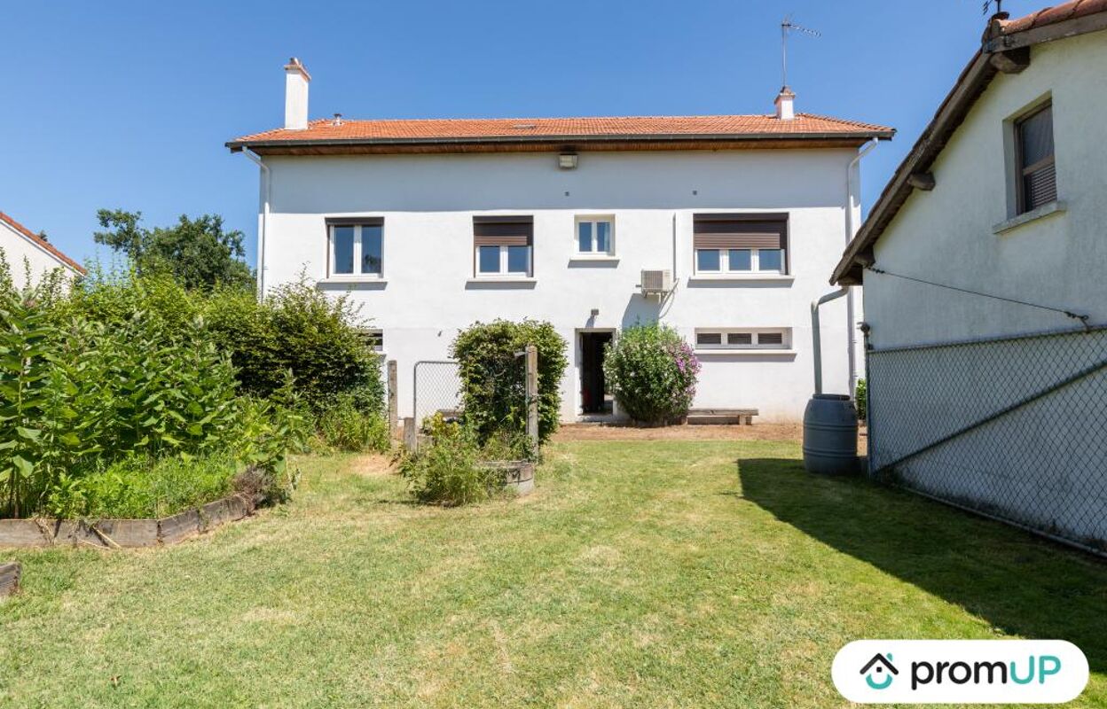 maison 8 pièces 178 m2 à vendre à Saint-Cyprien (42160)