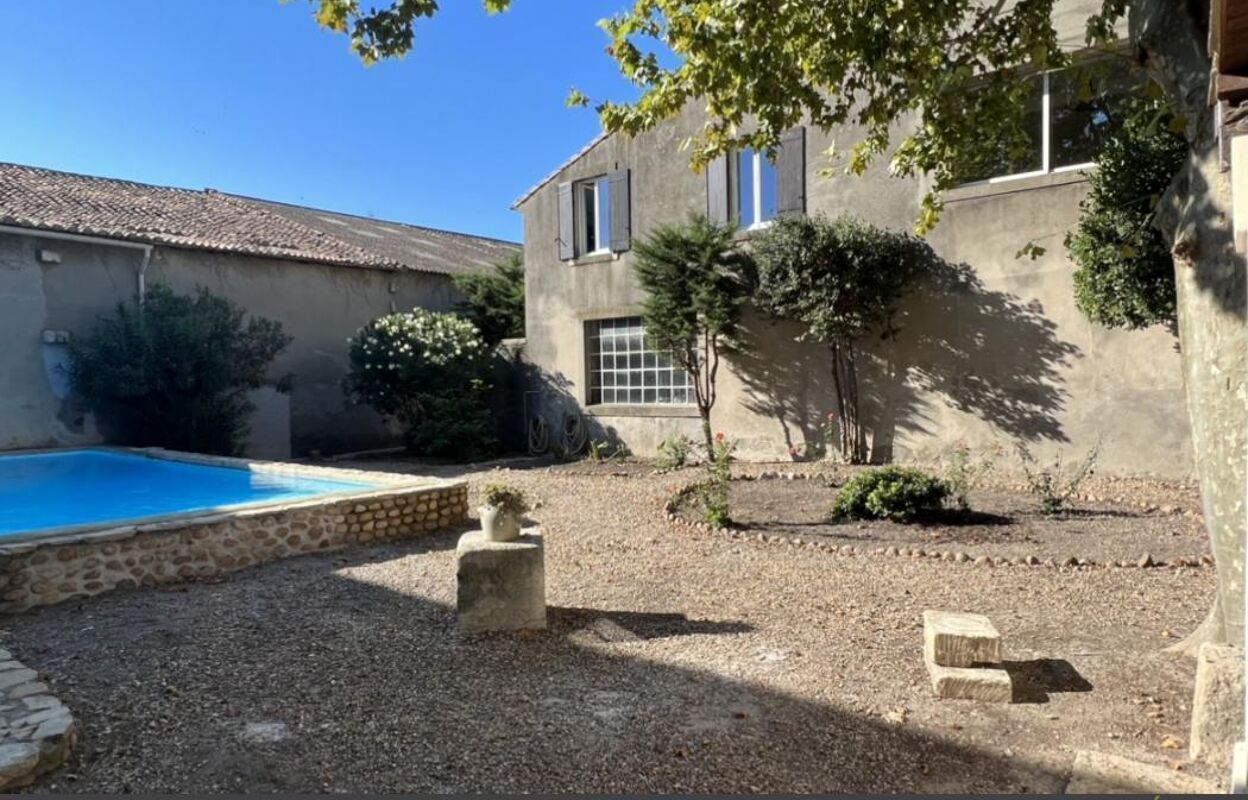 maison 7 pièces 185 m2 à vendre à Saint-Gilles (30800)