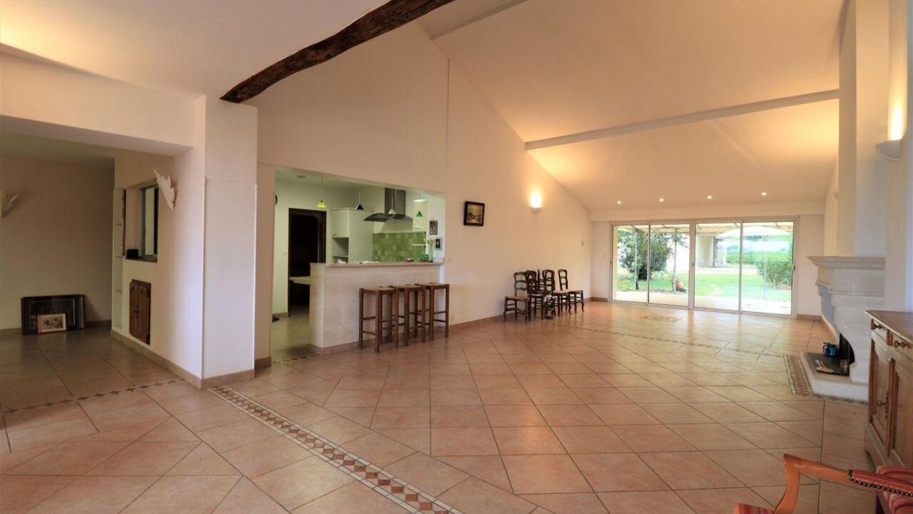 maison 6 pièces 229 m2 à vendre à Bayon-sur-Gironde (33710)