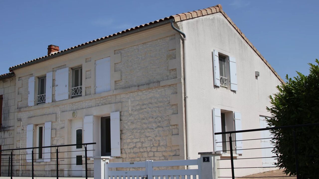 maison 6 pièces 148 m2 à vendre à Pons (17800)