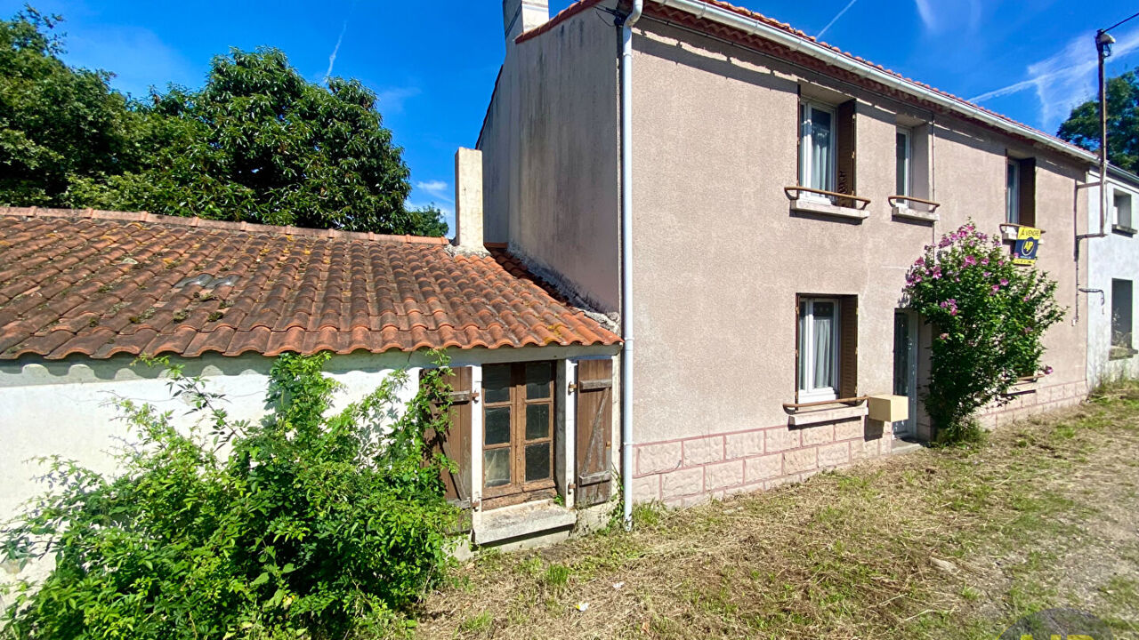 maison 5 pièces 106 m2 à vendre à Sainte-Pazanne (44680)