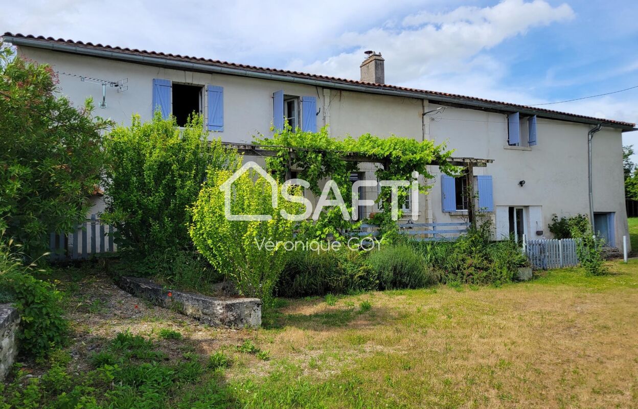 maison 10 pièces 215 m2 à vendre à Saint-Séverin (16390)