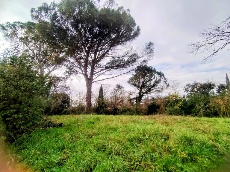 Terrain à construire  600 m²  — photo 1