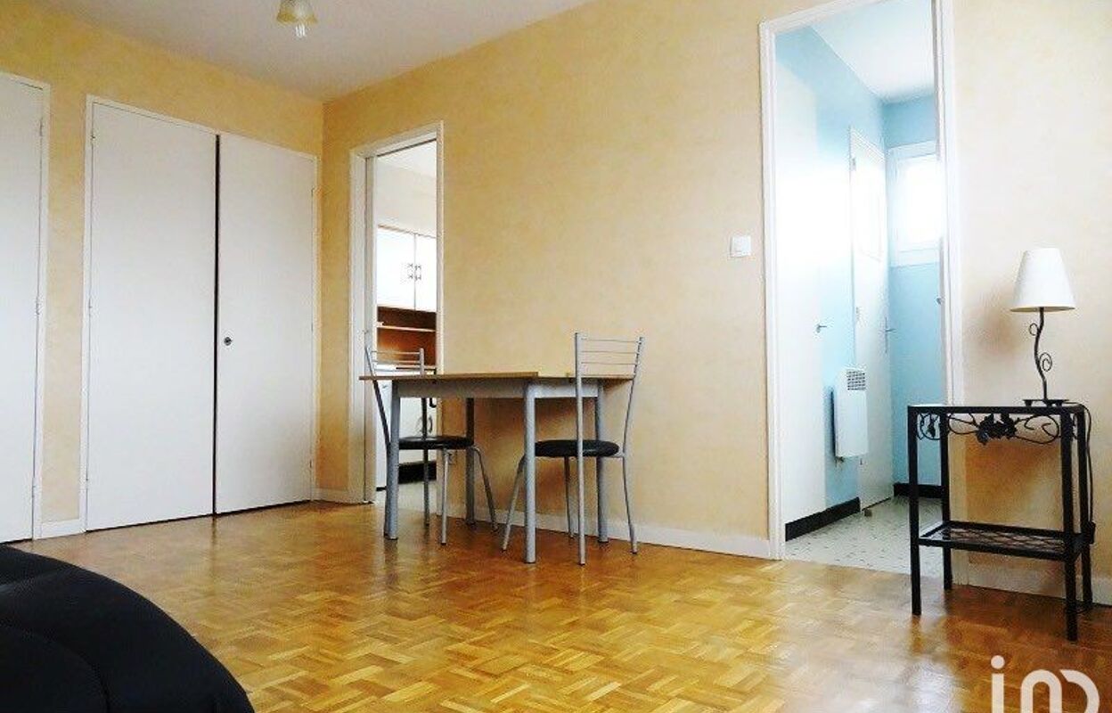 appartement 1 pièces 27 m2 à vendre à Billère (64140)