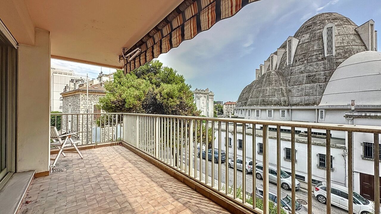 appartement 3 pièces 67 m2 à vendre à Nice (06100)